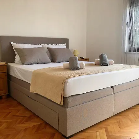 Tortoise 2 Apartman *